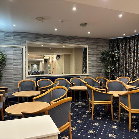 Haddon Hall Hotel Eastbourne Exteriör bild