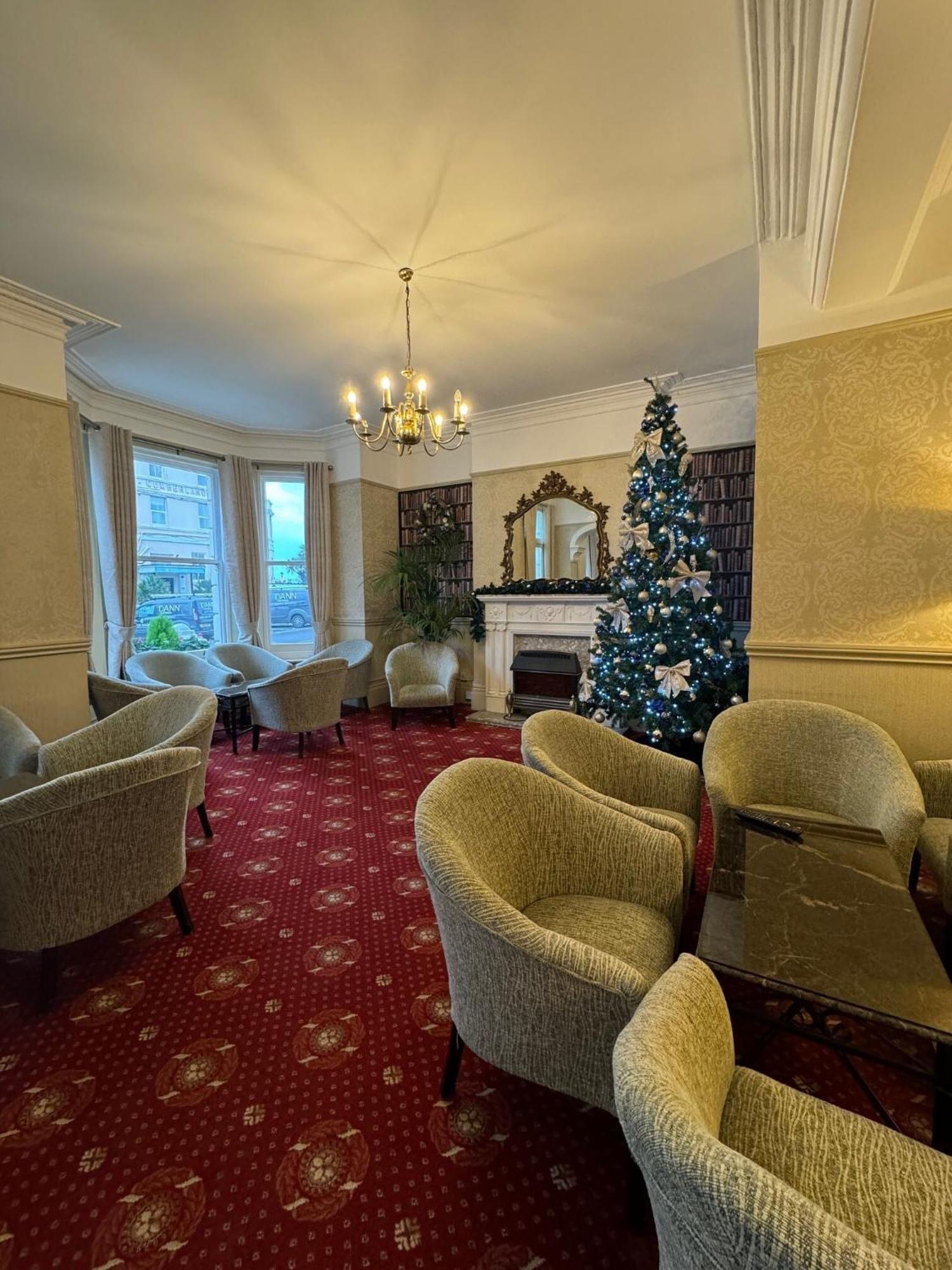 Haddon Hall Hotel Eastbourne Exteriör bild