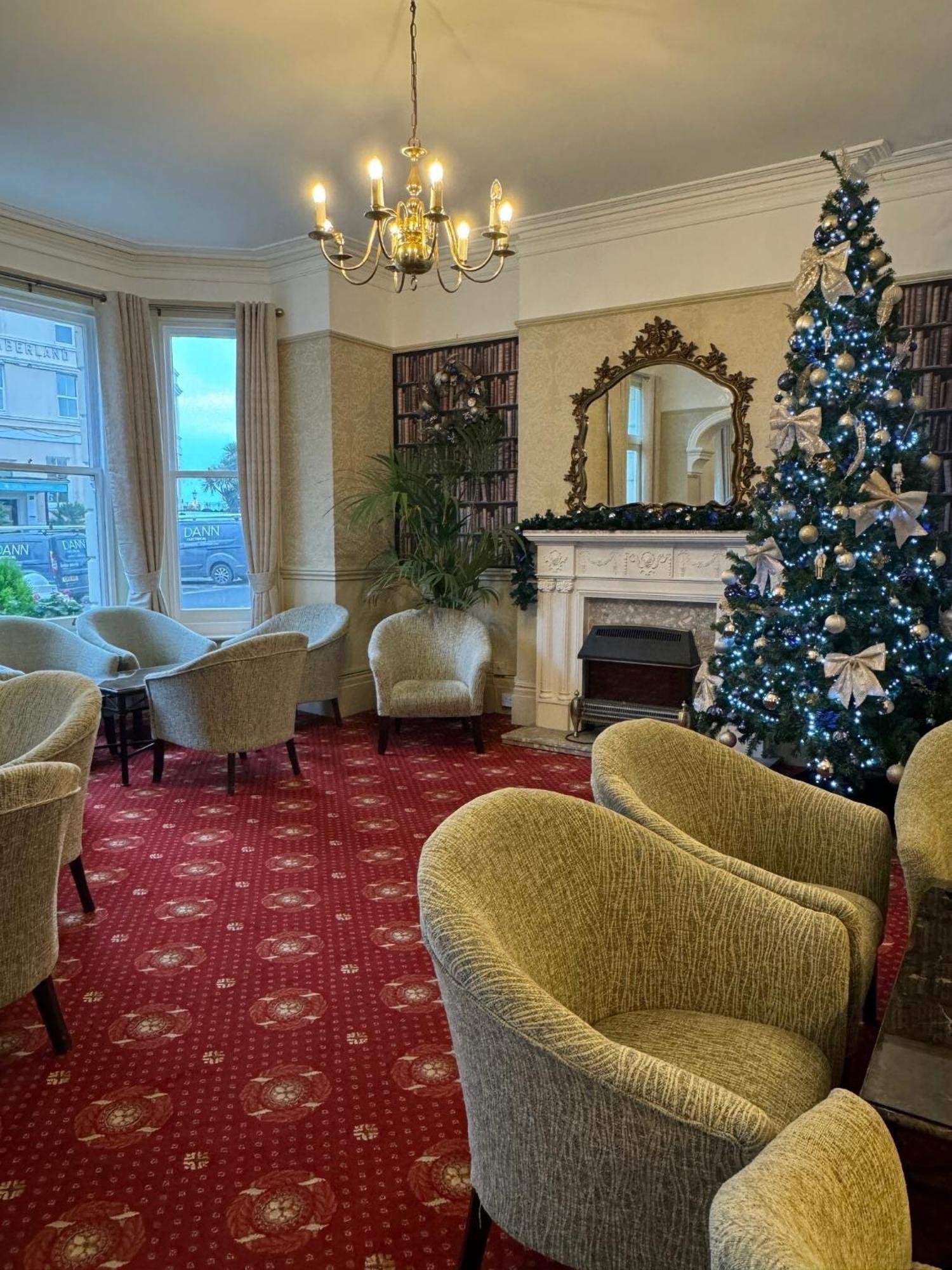 Haddon Hall Hotel Eastbourne Exteriör bild