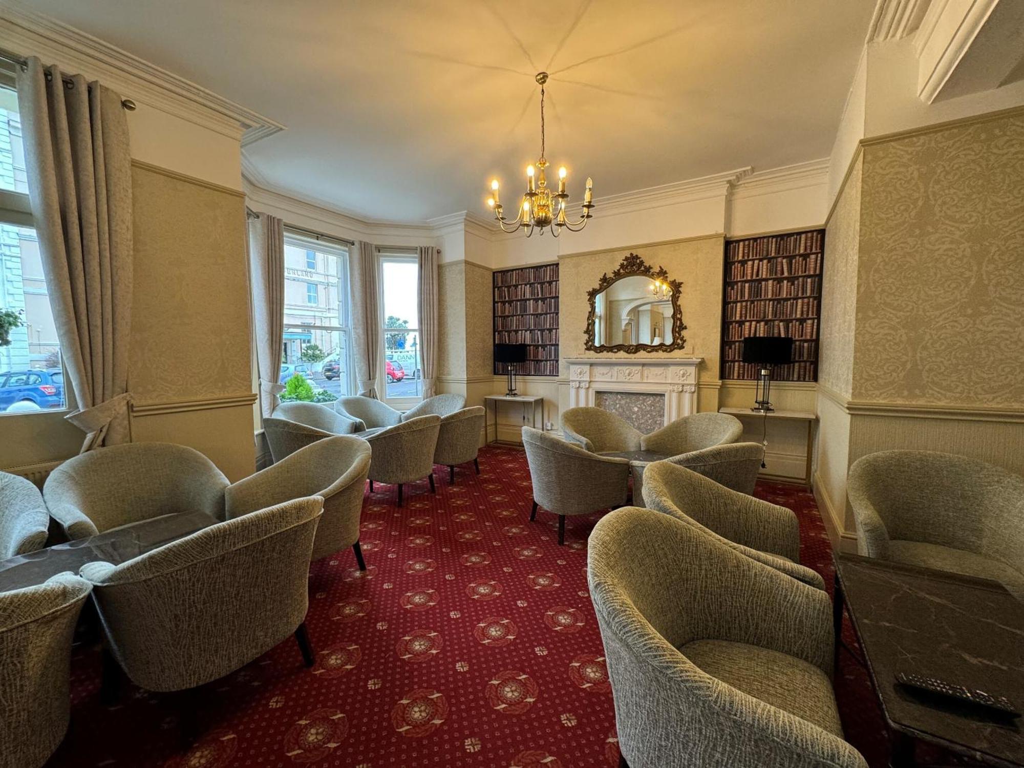 Haddon Hall Hotel Eastbourne Exteriör bild