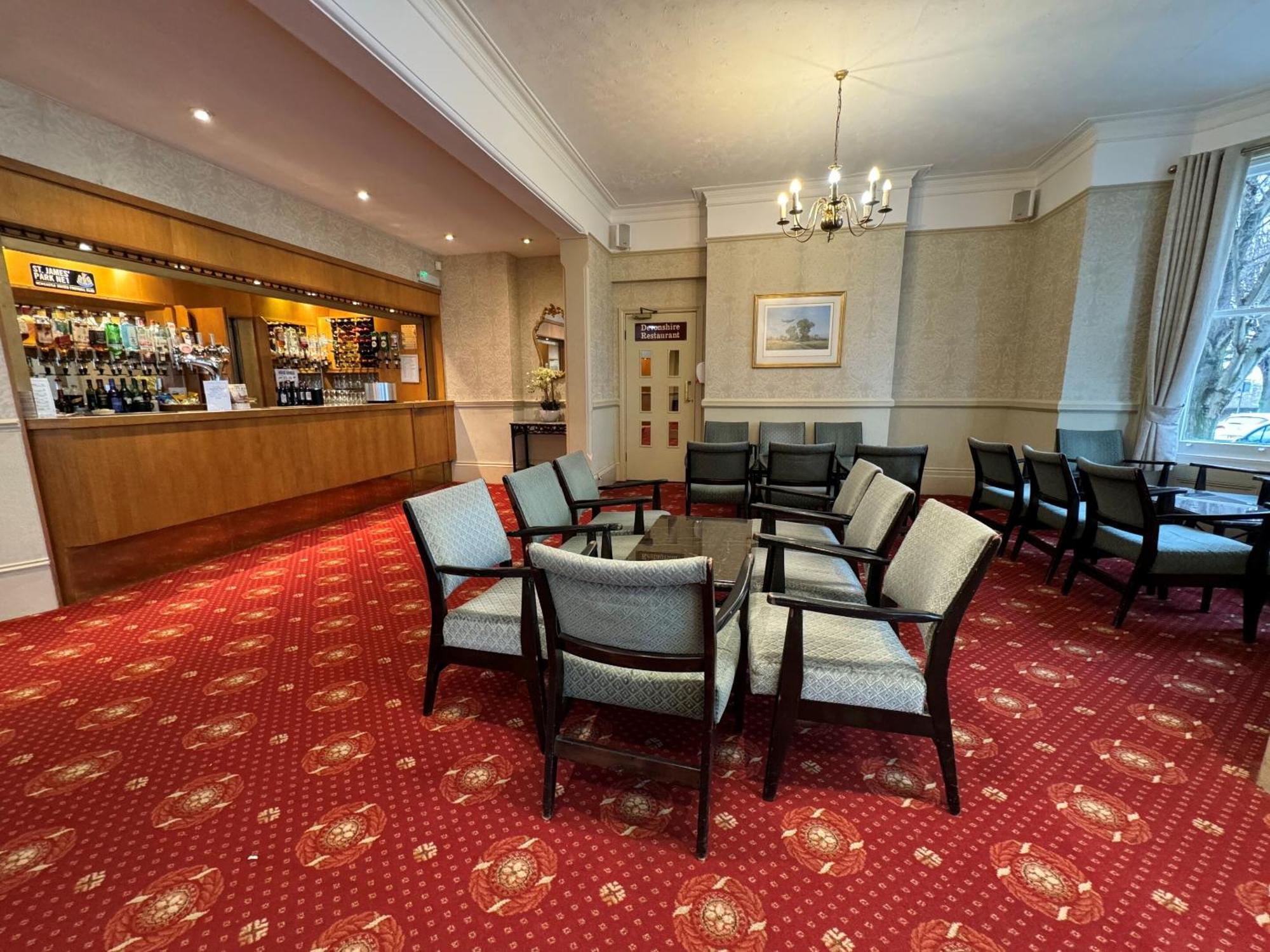 Haddon Hall Hotel Eastbourne Exteriör bild
