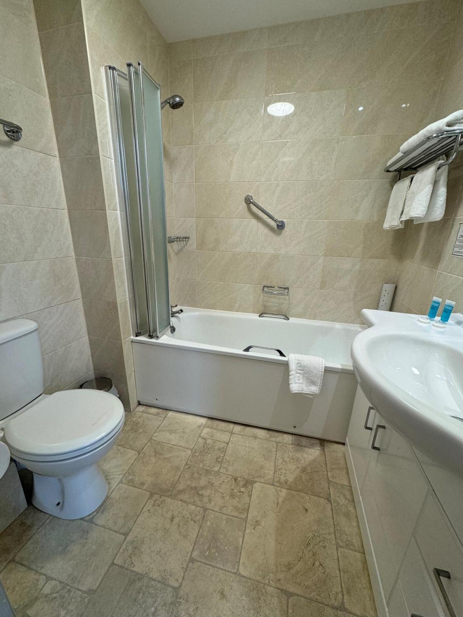 Haddon Hall Hotel Eastbourne Rum bild
