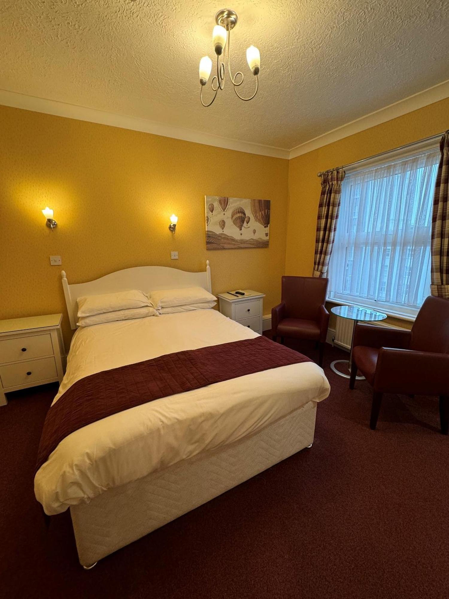Haddon Hall Hotel Eastbourne Rum bild